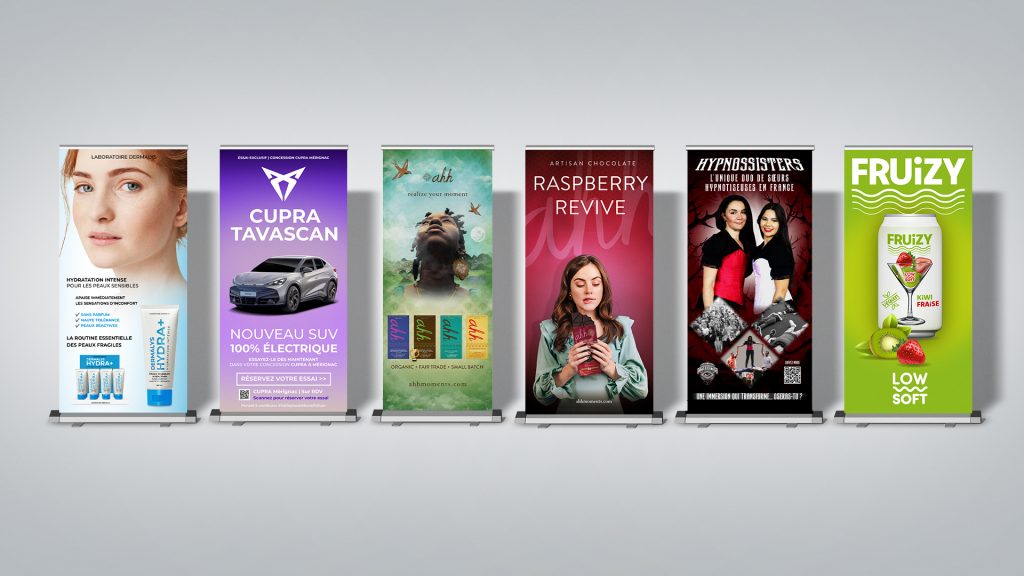 Série de roll up publicitaire utilisés pour promouvoir des produits et événements sur stand