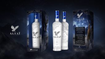 Coffret de vodka premium avec design packaging de luxe et univers de marque Altaï