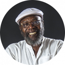 Portrait Clinton Fearon artiste ayant collaboré avec le graphiste musical Loseou