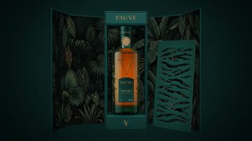 Coffret ouvert du packaging whisky FAUVE