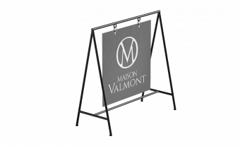 Chevalet publicitaire avec logo Maison Valmont, exemple de création de logo et identité visuelle professionnelle
