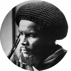 Portrait Pablo Moses artiste ayant collaboré avec le graphiste musical Loseou